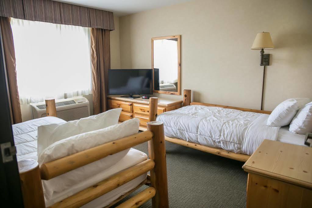 Thumper Pond Resort Ottertail 외부 사진